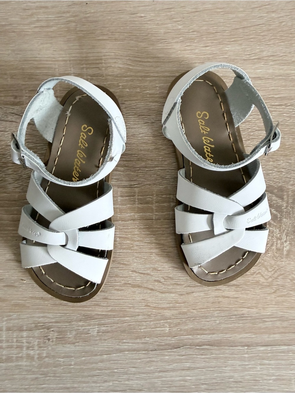 Saltwater white leather Sandals Toddler Size 9